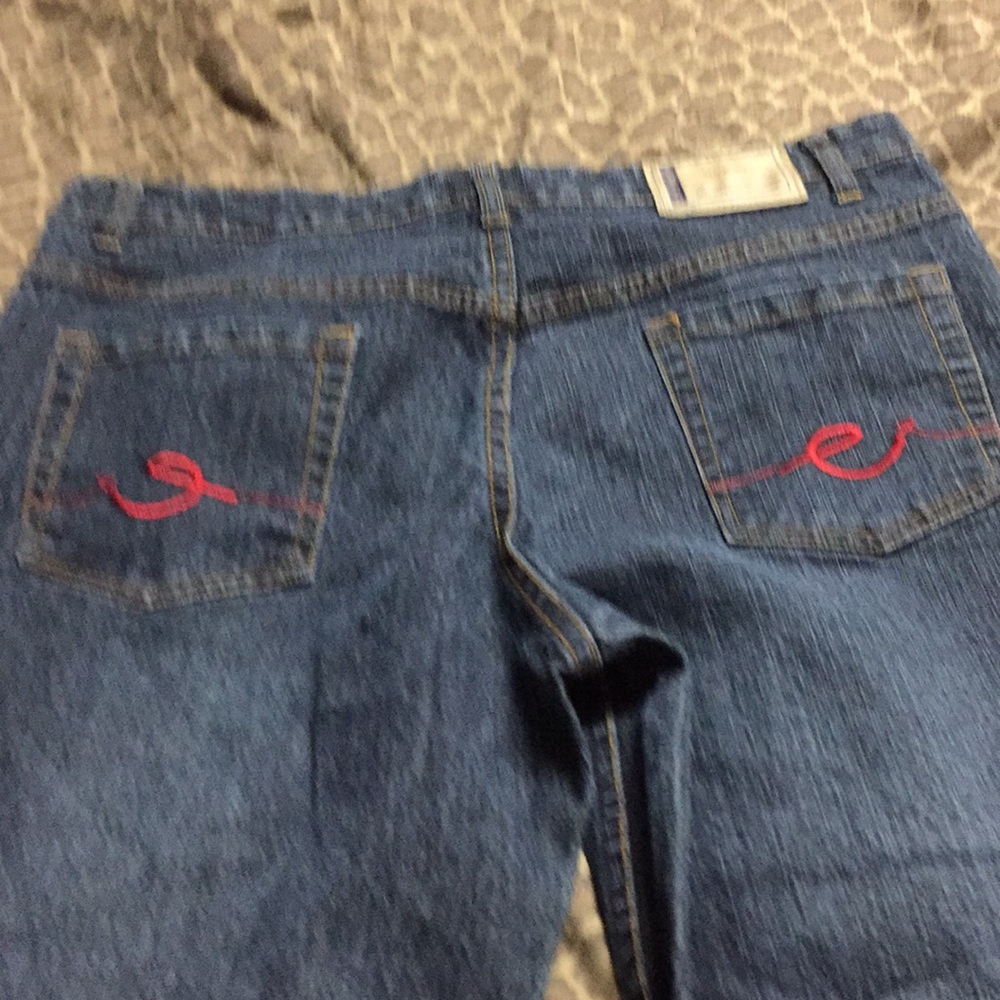 Jeans - Picture 4 of 5